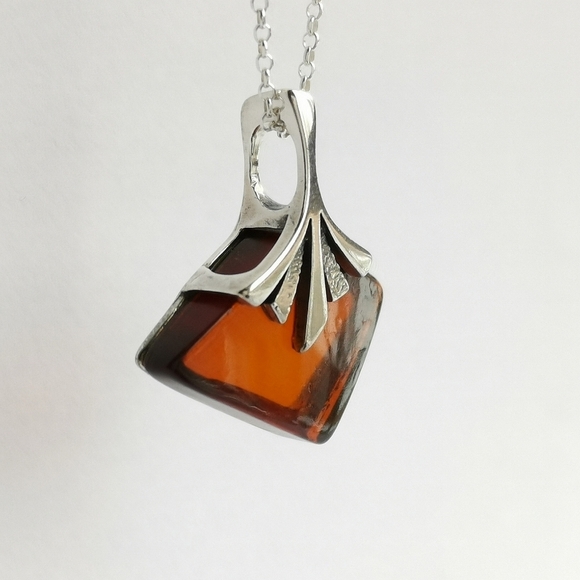 Sterling silver amber ginkgo leaf design pendant necklace 🆕 - Picture 3 of 8